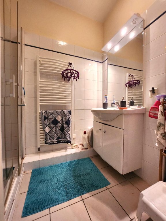 APPARTEMENT T3 A LOUER - CHAZELLES SUR LYON - 74.15 m2 - 560 &euro; charges comprises par mois