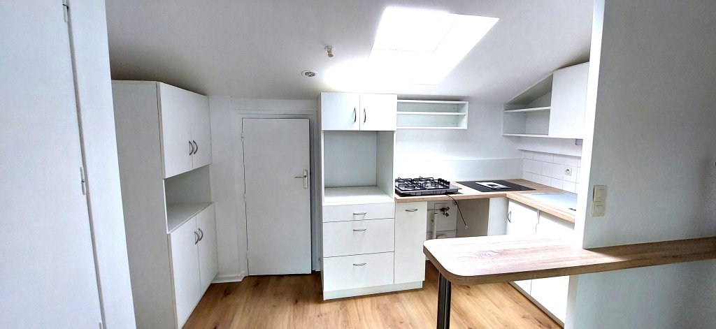 APPARTEMENT T3 A LOUER - CHAZELLES SUR LYON - 68.69 m2 - 620 &euro; charges comprises par mois