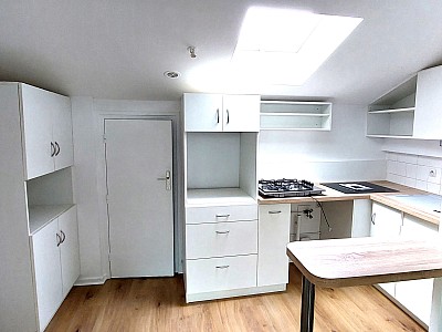 APPARTEMENT T3 A LOUER - CHAZELLES SUR LYON - 68.69 m2 - 620 € charges comprises par mois