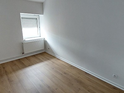 APPARTEMENT T3 A LOUER - CHAZELLES SUR LYON - 68.69 m2 - 620 € charges comprises par mois
