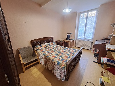 APPARTEMENT T3 A LOUER - CHAZELLES SUR LYON - 53.7 m2 - 430 € charges comprises par mois
