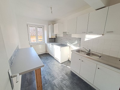 APPARTEMENT T3 A LOUER - CHAZELLES SUR LYON - 57.82 m2 - 520 &euro; charges comprises par mois