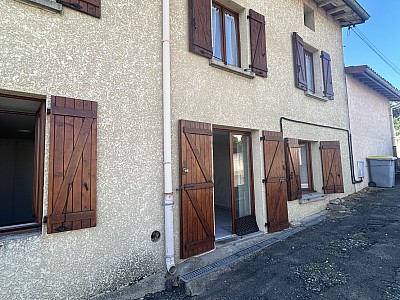 APPARTEMENT T3 A LOUER - ECOTAY L OLME - 64.1 m2 - 490 &euro; charges comprises par mois
