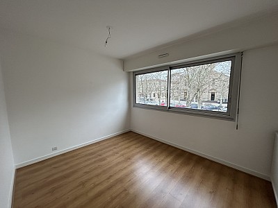 APPARTEMENT T3 A LOUER - FEURS - 95.35 m2 - 795 € charges comprises par mois