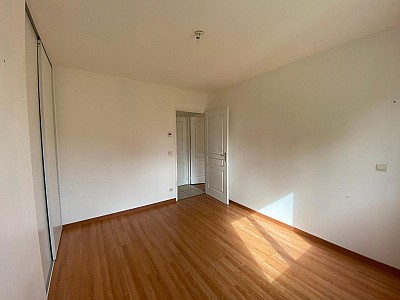 APPARTEMENT T3 A LOUER - MOINGT - 74.97 m2 - 800 &euro; charges comprises par mois