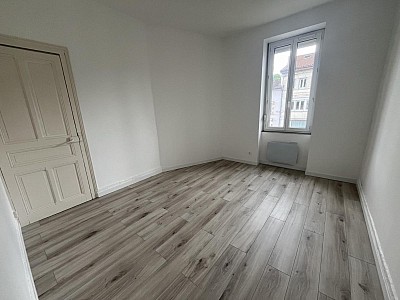 APPARTEMENT T3 A LOUER - MONTBRISON - 70.7 m2 - 625 € charges comprises par mois