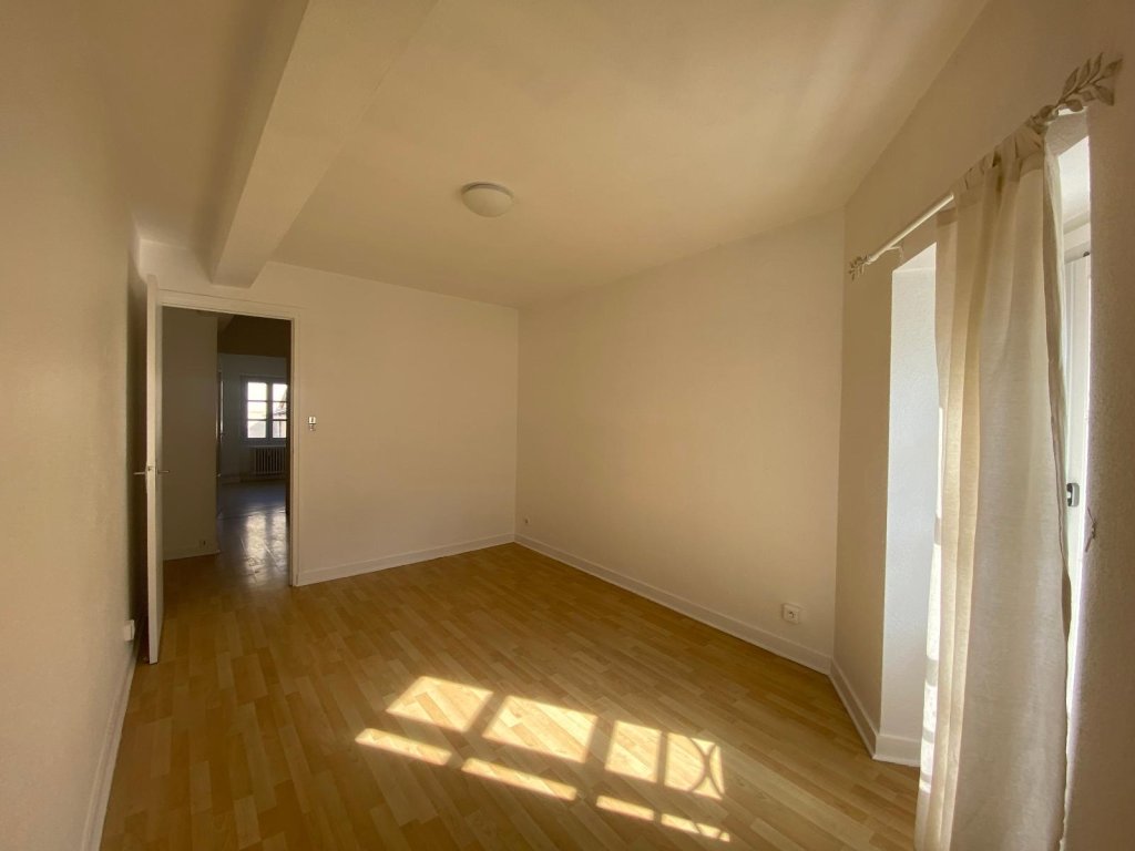 APPARTEMENT T3 A LOUER - MONTBRISON - 59.68 m2 - 550 &euro; charges comprises par mois