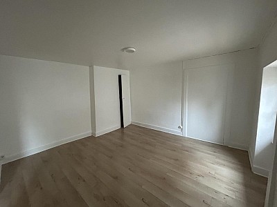 APPARTEMENT T3 A LOUER - MONTBRISON - 67.98 m2 - 450 € charges comprises par mois