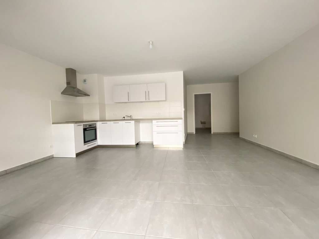 APPARTEMENT T3 A LOUER - MONTBRISON - 76.9 m2 - 800 &euro; charges comprises par mois