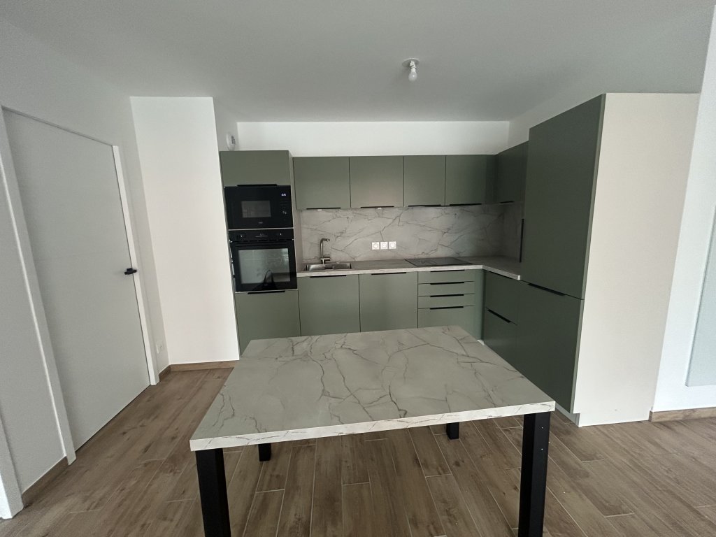 APPARTEMENT T3 A LOUER - MONTBRISON - 62.91 m2 - 750 &euro; charges comprises par mois