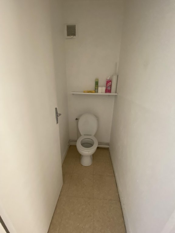 APPARTEMENT T3 A LOUER - MONTBRISON - 59.68 m2 - 550 &euro; charges comprises par mois