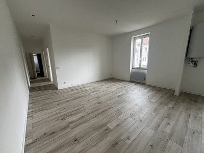 APPARTEMENT T3 A LOUER - MONTBRISON - 70.7 m2 - 625 € charges comprises par mois