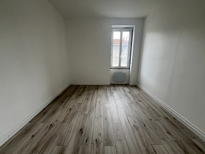 APPARTEMENT T3 A LOUER - MONTBRISON - 70.7 m2 - 625 € charges comprises par mois