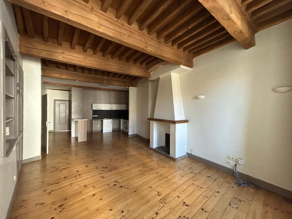 APPARTEMENT T3 A LOUER - MONTBRISON - 77.4 m2 - 620 &euro; charges comprises par mois