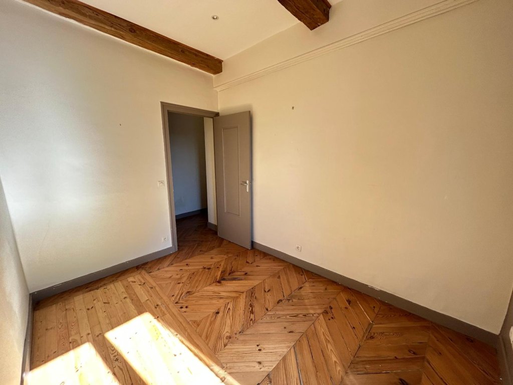 APPARTEMENT T3 A LOUER - MONTBRISON - 77.4 m2 - 620 &euro; charges comprises par mois