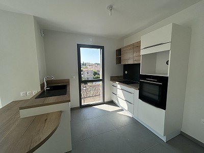APPARTEMENT T3 A LOUER - MONTBRISON - 76.55 m2 - 940 &euro; charges comprises par mois