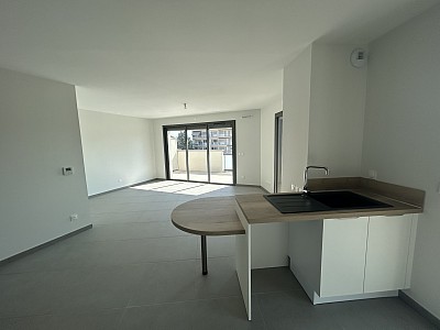 APPARTEMENT T3 A LOUER - MONTBRISON - 76.55 m2 - 940 &euro; charges comprises par mois