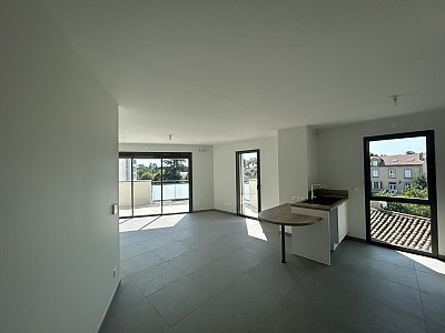APPARTEMENT T3 A LOUER - MONTBRISON - 76.55 m2 - 940 &euro; charges comprises par mois