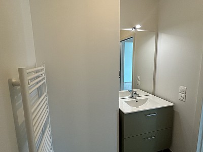APPARTEMENT T3 A LOUER - MONTBRISON - 76.55 m2 - 940 &euro; charges comprises par mois