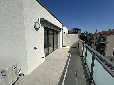 APPARTEMENT T3 A LOUER - MONTBRISON - 76.55 m2 - 940 &euro; charges comprises par mois