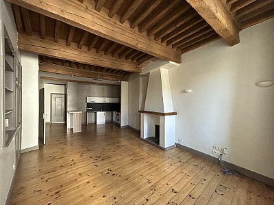 APPARTEMENT T3 A LOUER - MONTBRISON - 77.4 m2 - 620 &euro; charges comprises par mois