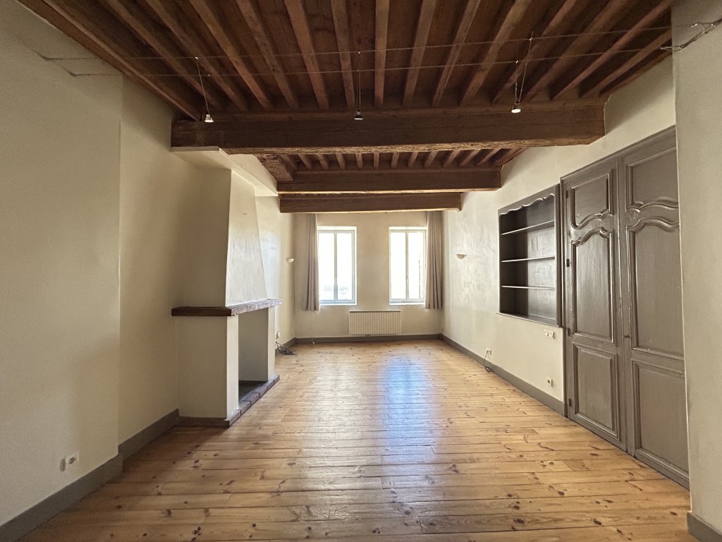APPARTEMENT T3 A LOUER - MONTBRISON - 77.4 m2 - 620 &euro; charges comprises par mois