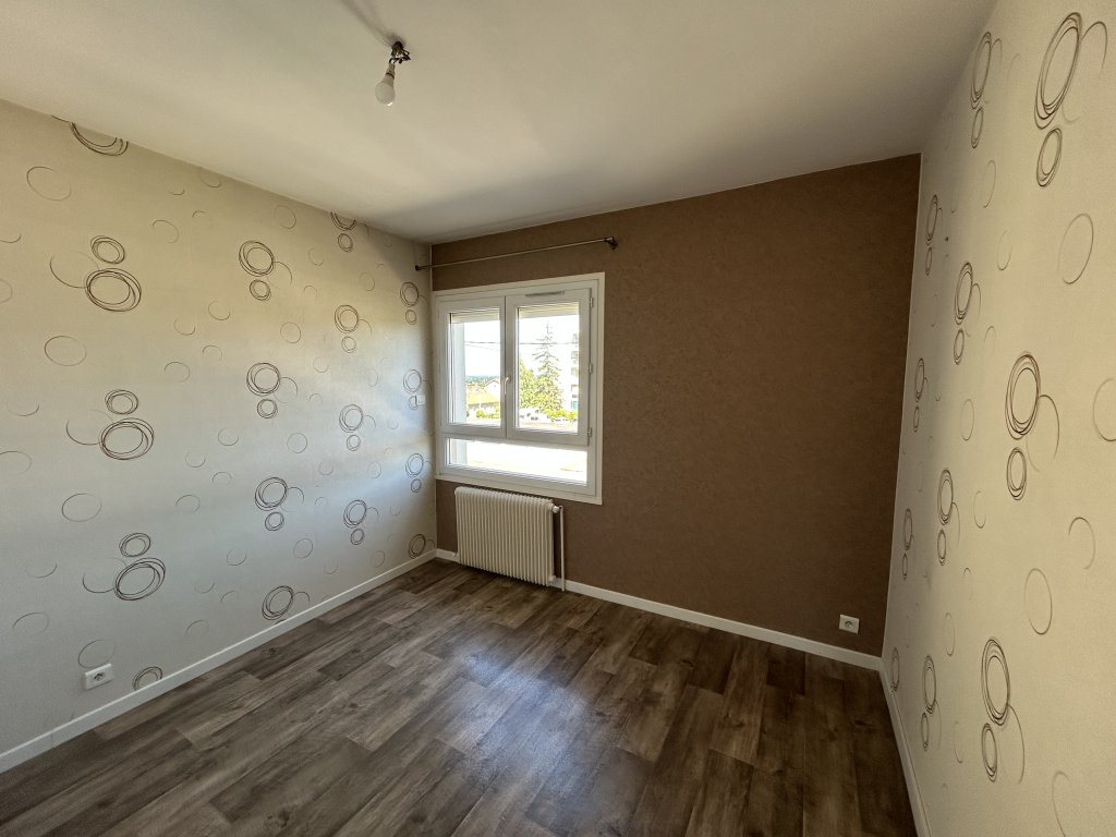 APPARTEMENT T3 A LOUER - MONTBRISON - 65.43 m2 - 670 &euro; charges comprises par mois