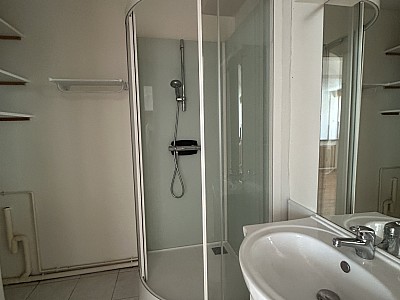 APPARTEMENT T3 A LOUER - MONTBRISON - 65.43 m2 - 670 &euro; charges comprises par mois