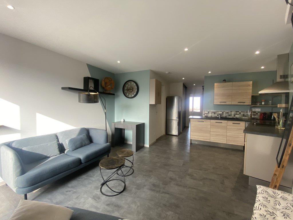 APPARTEMENT T3 A LOUER - MONTBRISON - 52.14 m2 - 590 &euro; charges comprises par mois