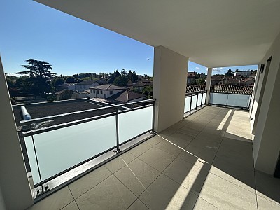 APPARTEMENT T3 A LOUER - MONTBRISON - 75.78 m2 - 910 € charges comprises par mois