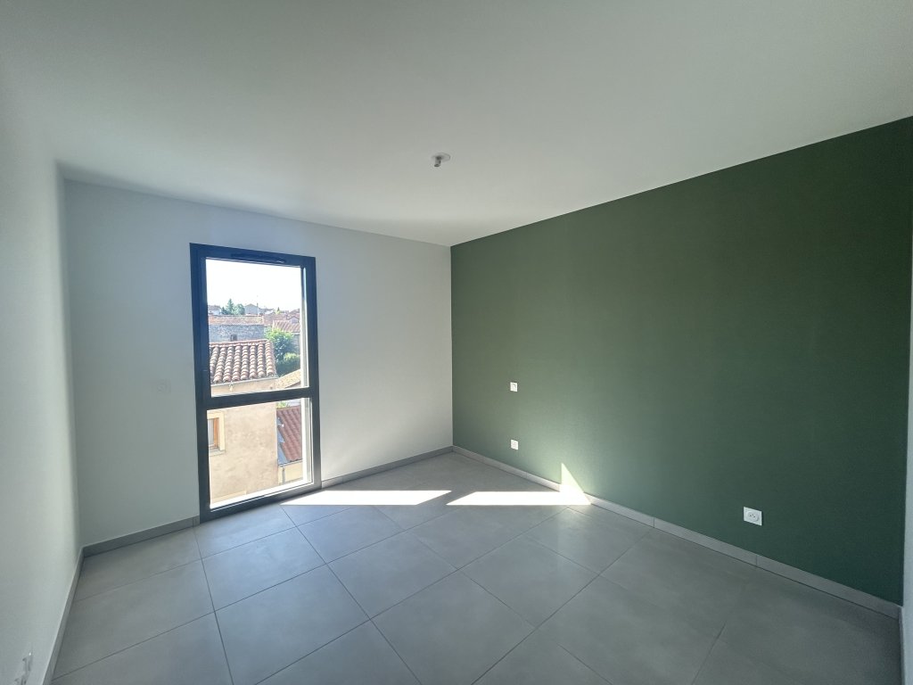 APPARTEMENT T3 A LOUER - MONTBRISON - 75.78 m2 - 910 &euro; charges comprises par mois