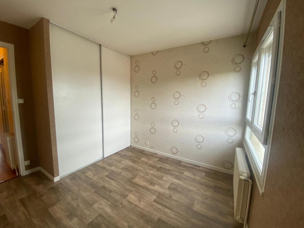 APPARTEMENT T3 A LOUER - MONTBRISON - 65.43 m2 - 670 &euro; charges comprises par mois