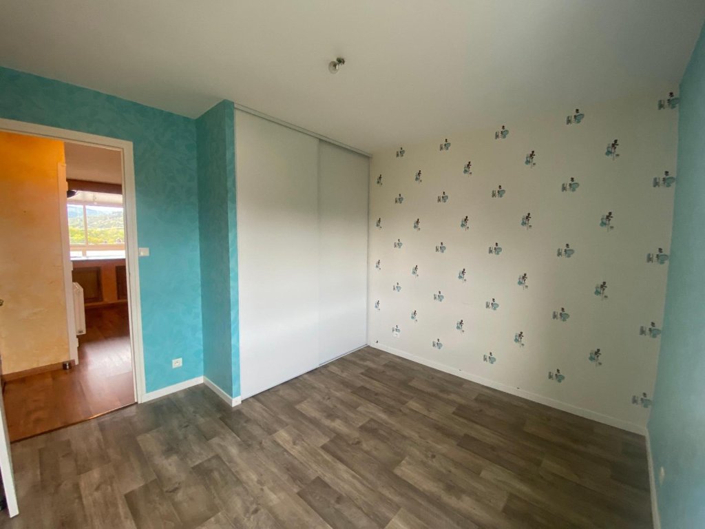APPARTEMENT T3 A LOUER - MONTBRISON - 65.43 m2 - 670 &euro; charges comprises par mois