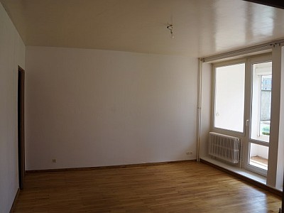 APPARTEMENT T3 A LOUER - MONTBRISON intramuros - 72.18 m2 - 590 € charges comprises par mois