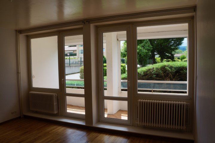 APPARTEMENT T3 A LOUER - MONTBRISON intramuros - 72.18 m2 - 590 &euro; charges comprises par mois