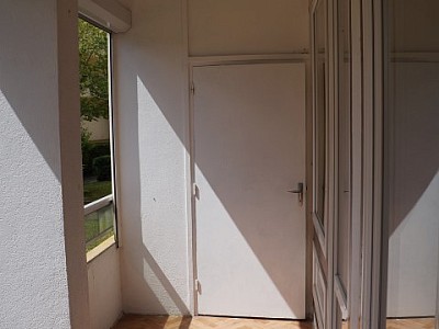 APPARTEMENT T3 A LOUER - MONTBRISON intramuros - 72.18 m2 - 590 € charges comprises par mois