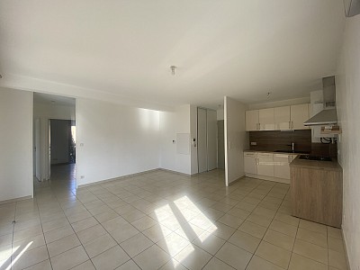APPARTEMENT T3 A LOUER - MONTBRISON - 61.72 m2 - 748 € charges comprises par mois