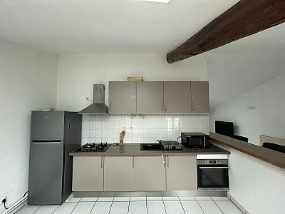 APPARTEMENT T3 A LOUER - MONTBRISON - 100.7 m2 - 650 € charges comprises par mois