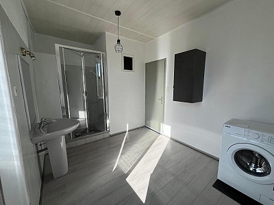 APPARTEMENT T3 A LOUER - MONTBRISON - 100.7 m2 - 650 € charges comprises par mois