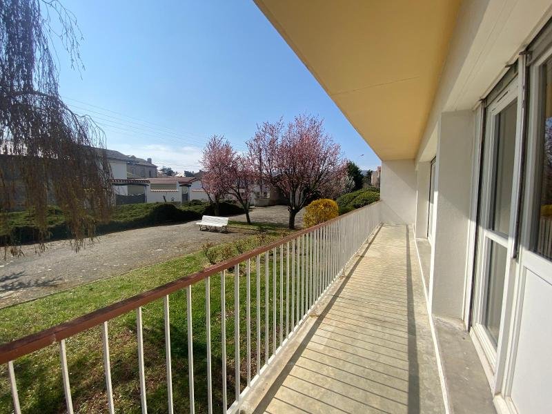 APPARTEMENT T3 A LOUER - MONTBRISON - 71.41 m2 - 666 &euro; charges comprises par mois