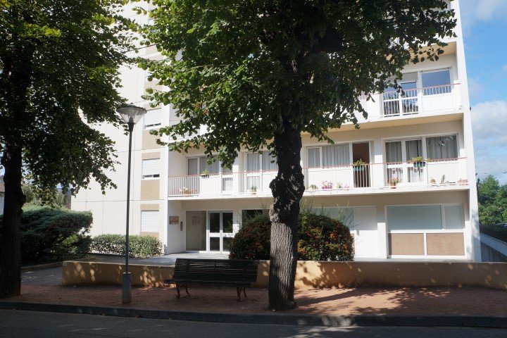 APPARTEMENT T3 A LOUER - MONTBRISON - 71.41 m2 - 666 &euro; charges comprises par mois
