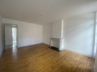 APPARTEMENT T3 A LOUER - MONTROND LES BAINS - 65.8 m2 - 590 € charges comprises par mois
