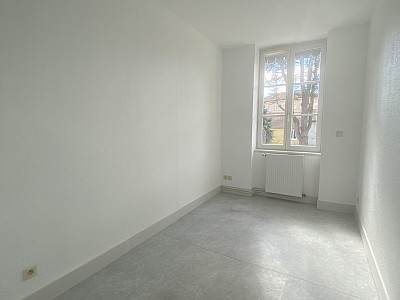 APPARTEMENT T3 A LOUER - MONTROND LES BAINS - 65.8 m2 - 590 € charges comprises par mois