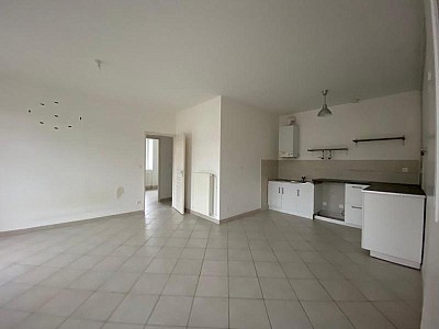 APPARTEMENT T3 A LOUER - ST ANTHEME - 59.14 m2 - 458 € charges comprises par mois