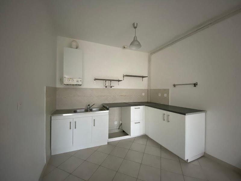 APPARTEMENT T3 A LOUER - ST ANTHEME - 59.14 m2 - 458 &euro; charges comprises par mois