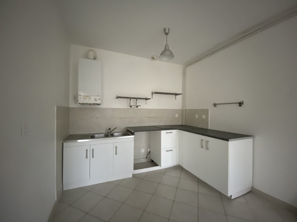 APPARTEMENT T3 A LOUER - ST ANTHEME - 59.14 m2 - 458 &euro; charges comprises par mois