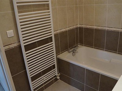 APPARTEMENT T3 A LOUER - ST ANTHEME - 59.14 m2 - 458 &euro; charges comprises par mois