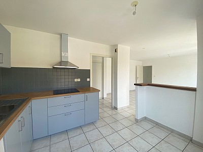 APPARTEMENT T3 A LOUER - ST BONNET LE CHATEAU - 68.23 m2 - 680 € charges comprises par mois