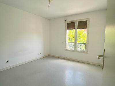 APPARTEMENT T3 A LOUER - ST BONNET LE CHATEAU - 68.23 m2 - 680 € charges comprises par mois