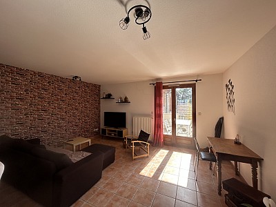 APPARTEMENT T3 A LOUER - ST ROMAIN LE PUY - 96.25 m2 - 850 € charges comprises par mois